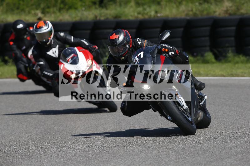 /Archiv-2024/29 12.06.2024 MOTO.CH Track Day ADR/Gruppe gelb/37